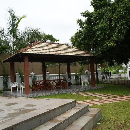 Tamarind Heritage Holiday Home Angamali Exteriör bild