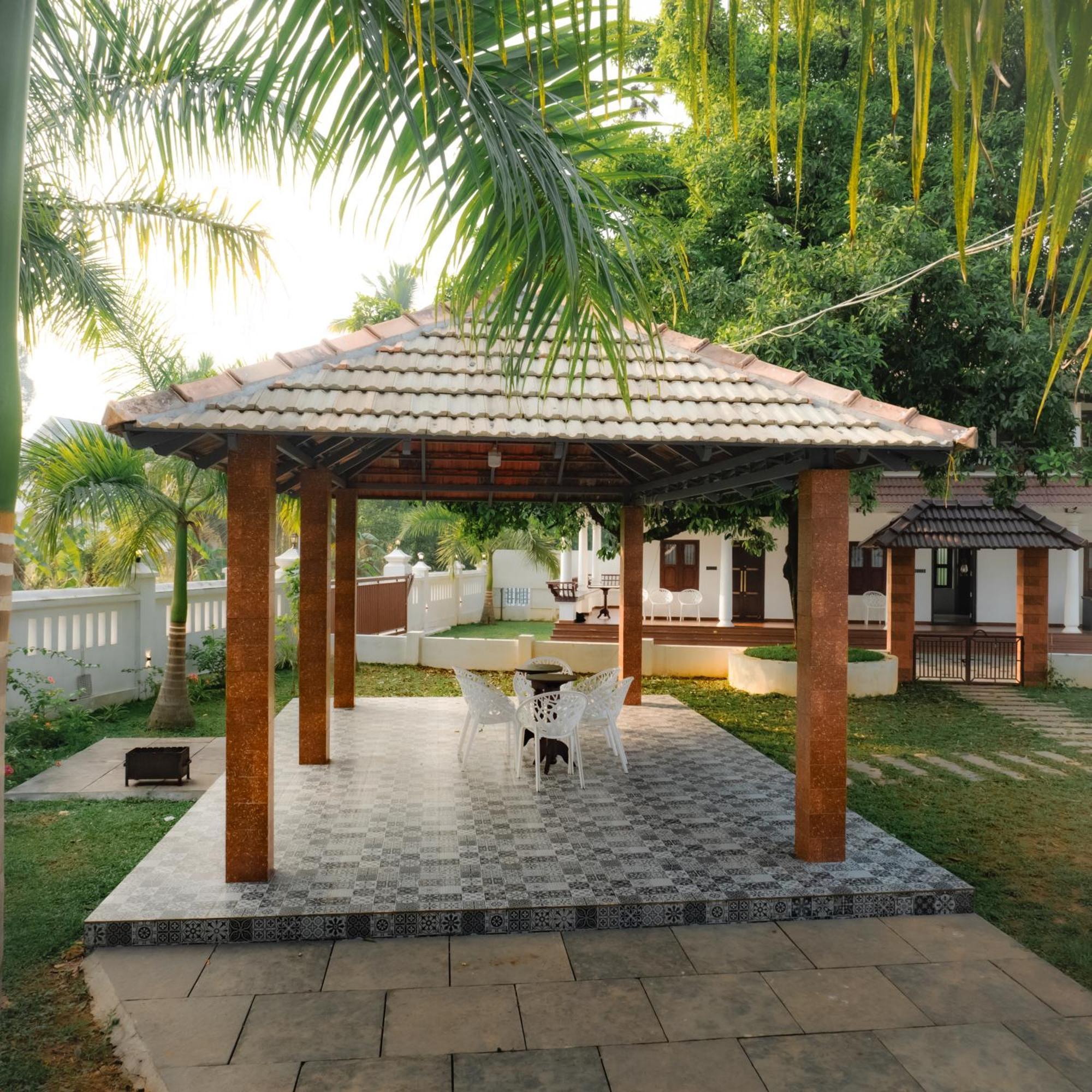 Tamarind Heritage Holiday Home Angamali Exteriör bild