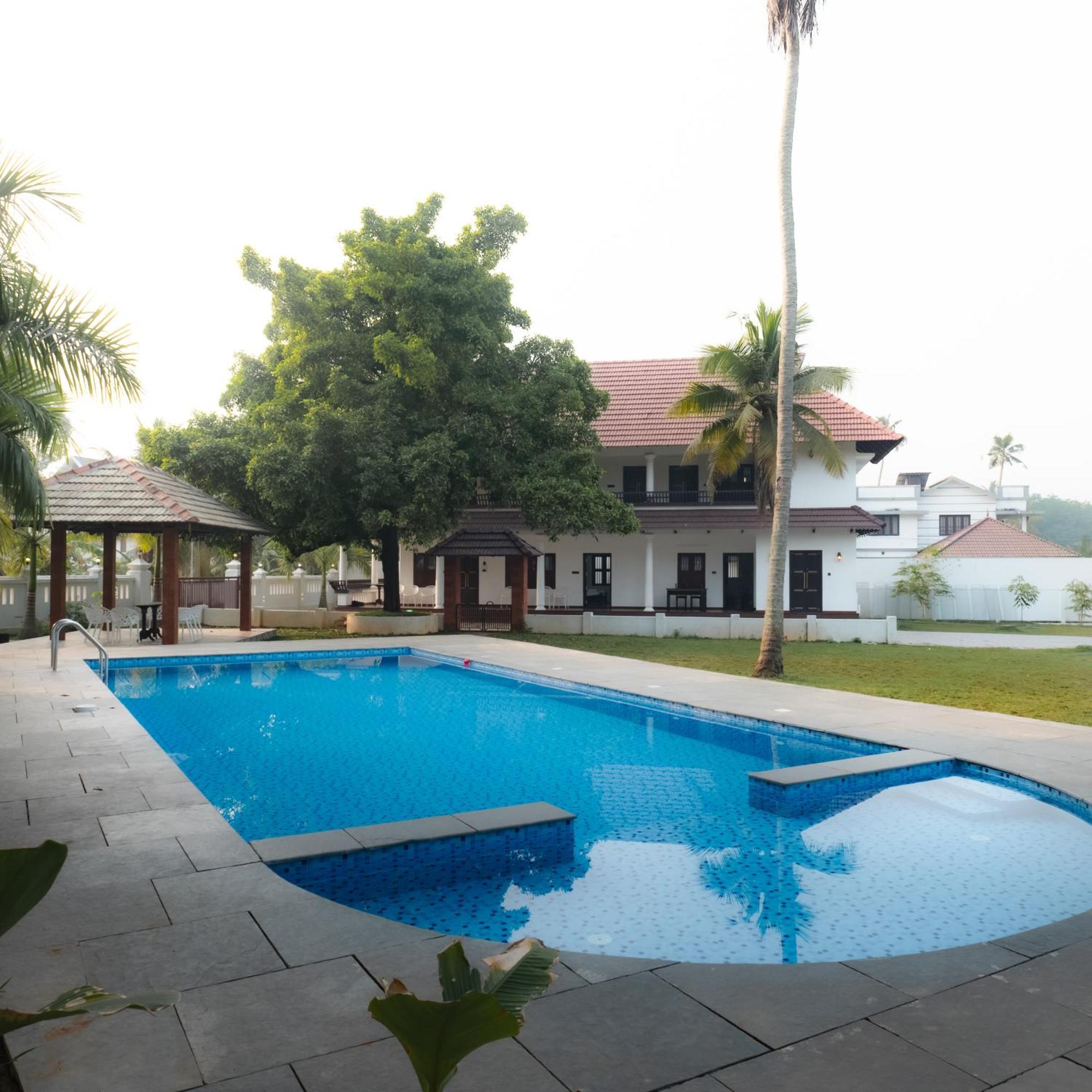 Tamarind Heritage Holiday Home Angamali Exteriör bild