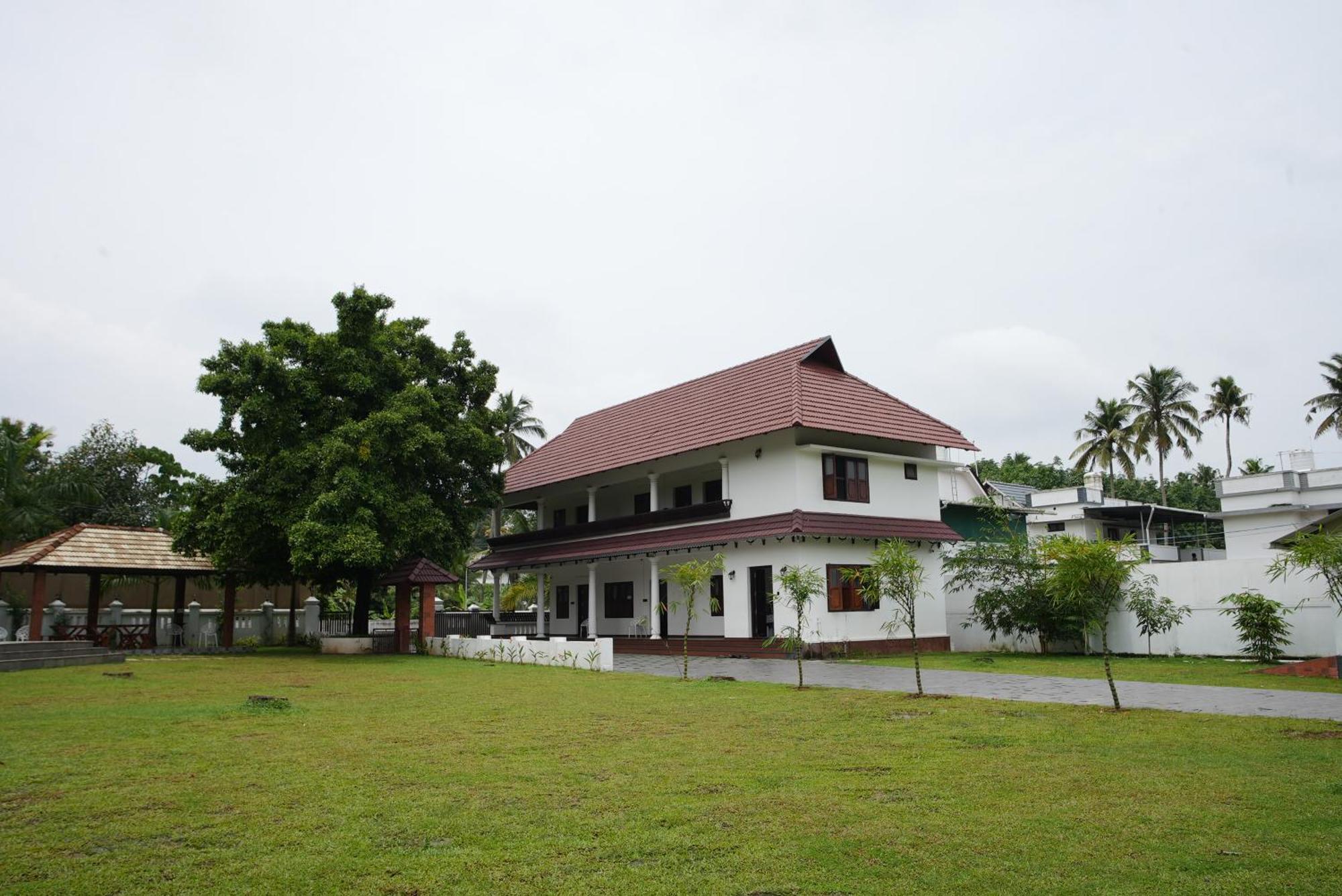 Tamarind Heritage Holiday Home Angamali Exteriör bild